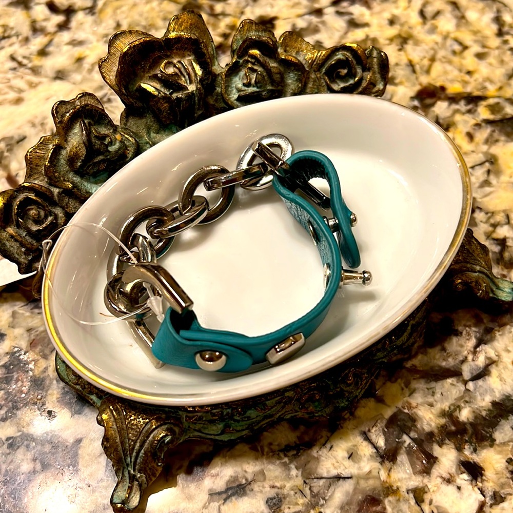 Turquoise Leather & Silver Metal Chain Bracelet